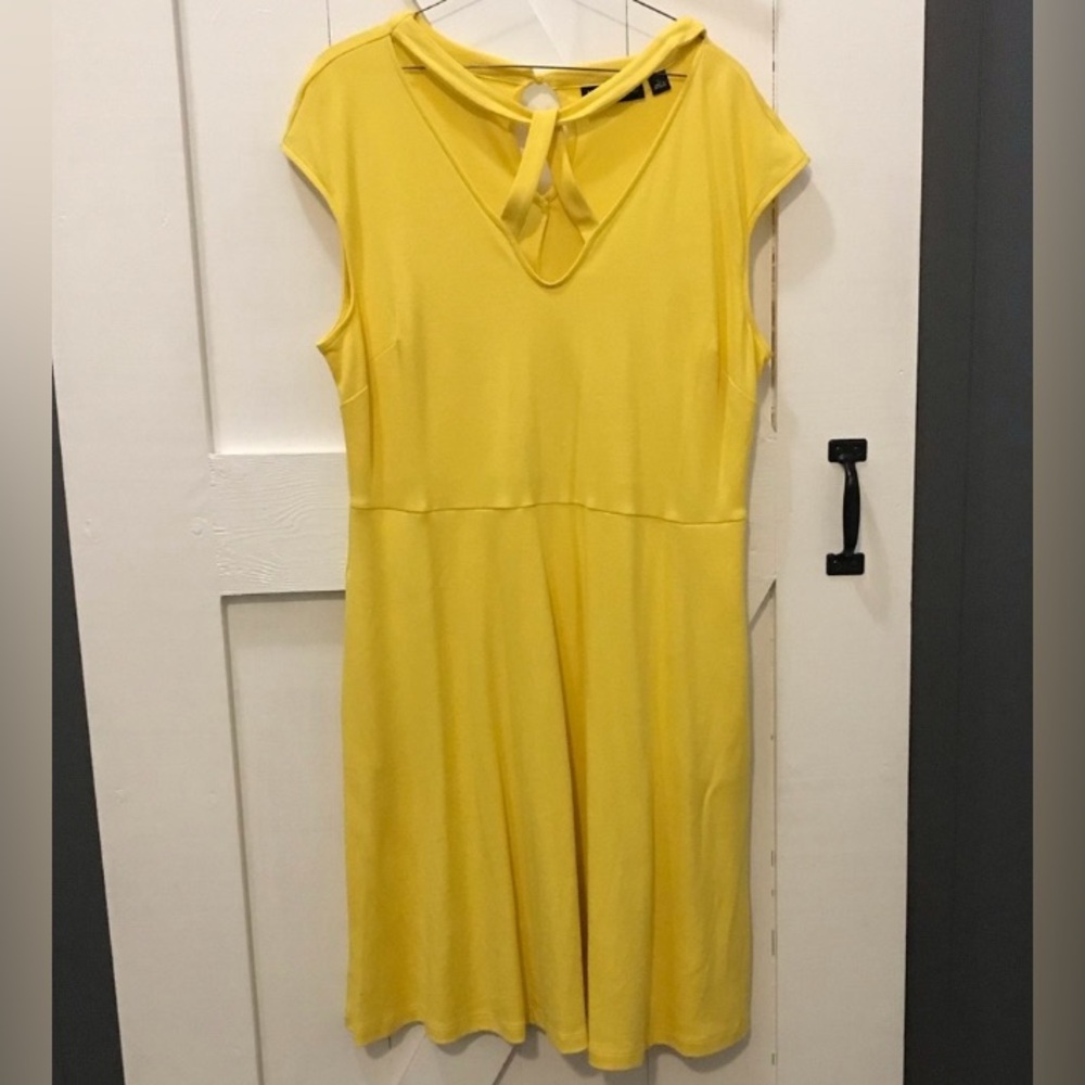 New York & Company Dress New York & Company Dress - Picture 6 of 6